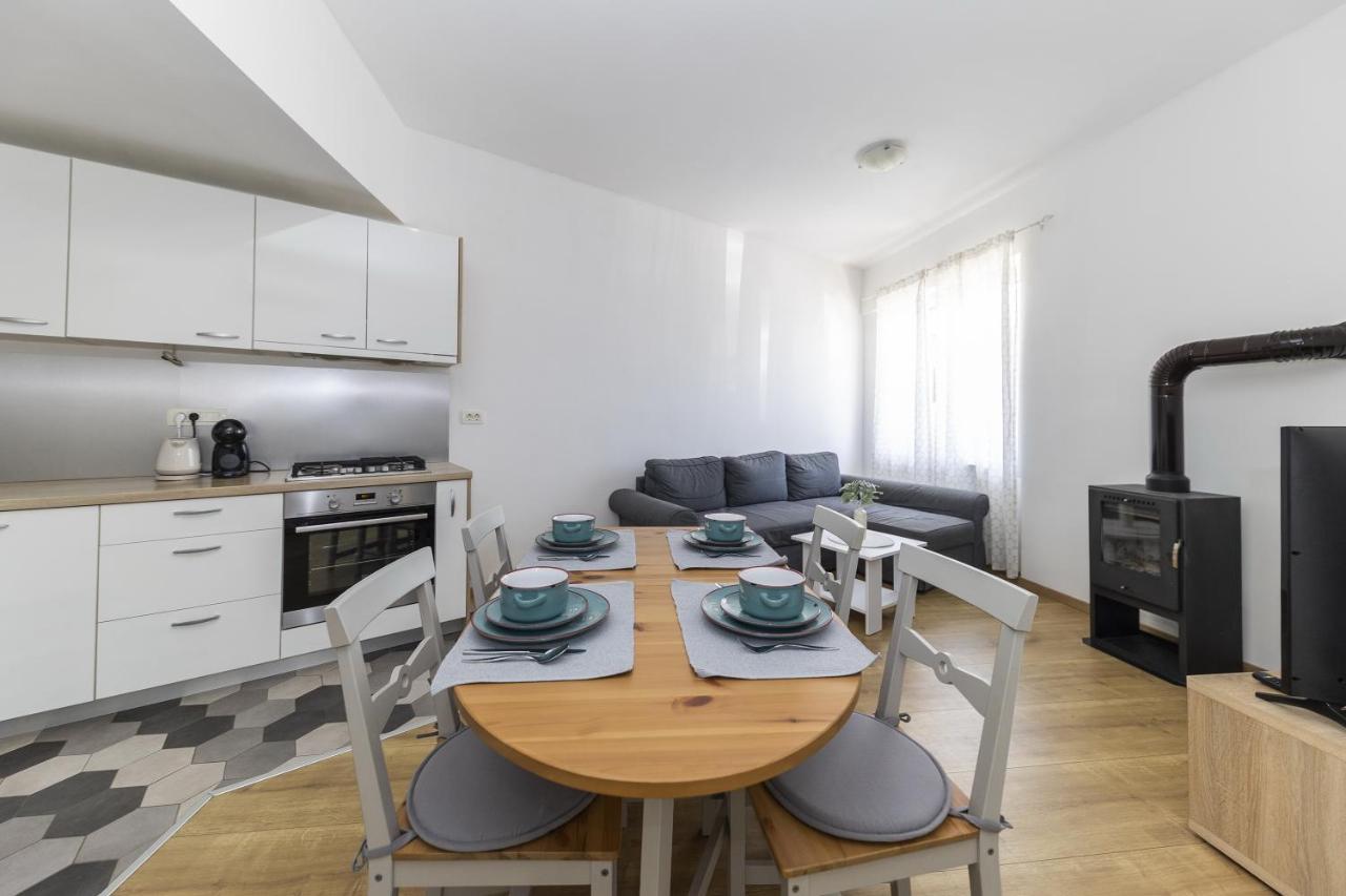 Apartments 23 And 25 With Free Private Parking Ζαντάρ Εξωτερικό φωτογραφία