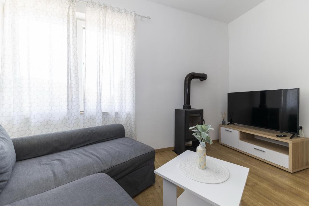 Apartments 23 And 25 With Free Private Parking Ζαντάρ Εξωτερικό φωτογραφία