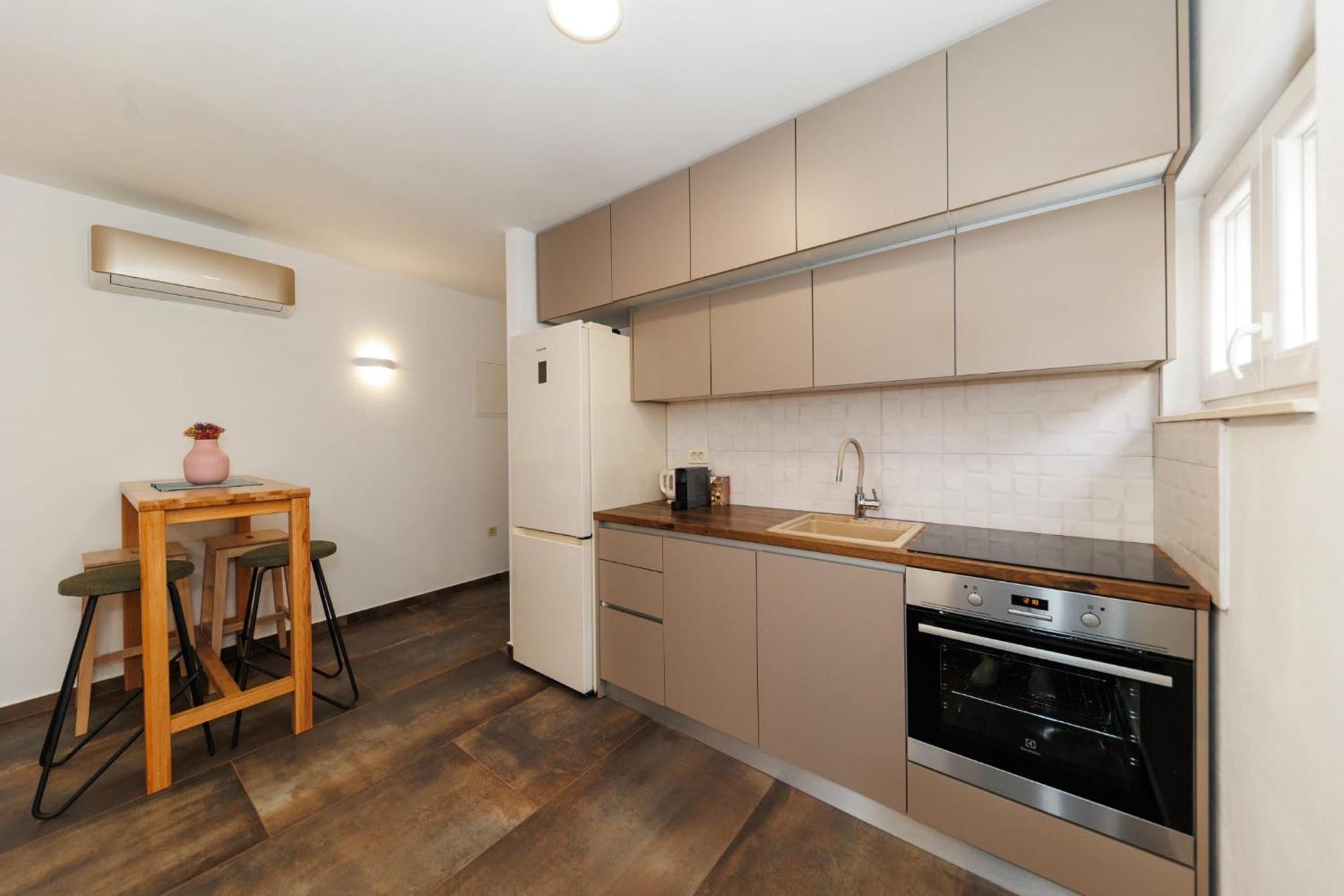 Apartments 23 And 25 With Free Private Parking Ζαντάρ Εξωτερικό φωτογραφία
